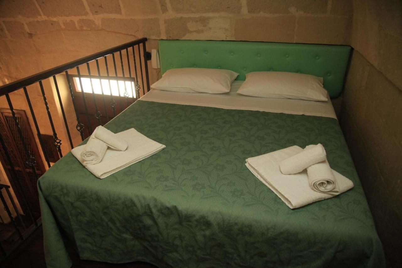 Hotel Dimora Dei Figuli Lecce Zimmer foto